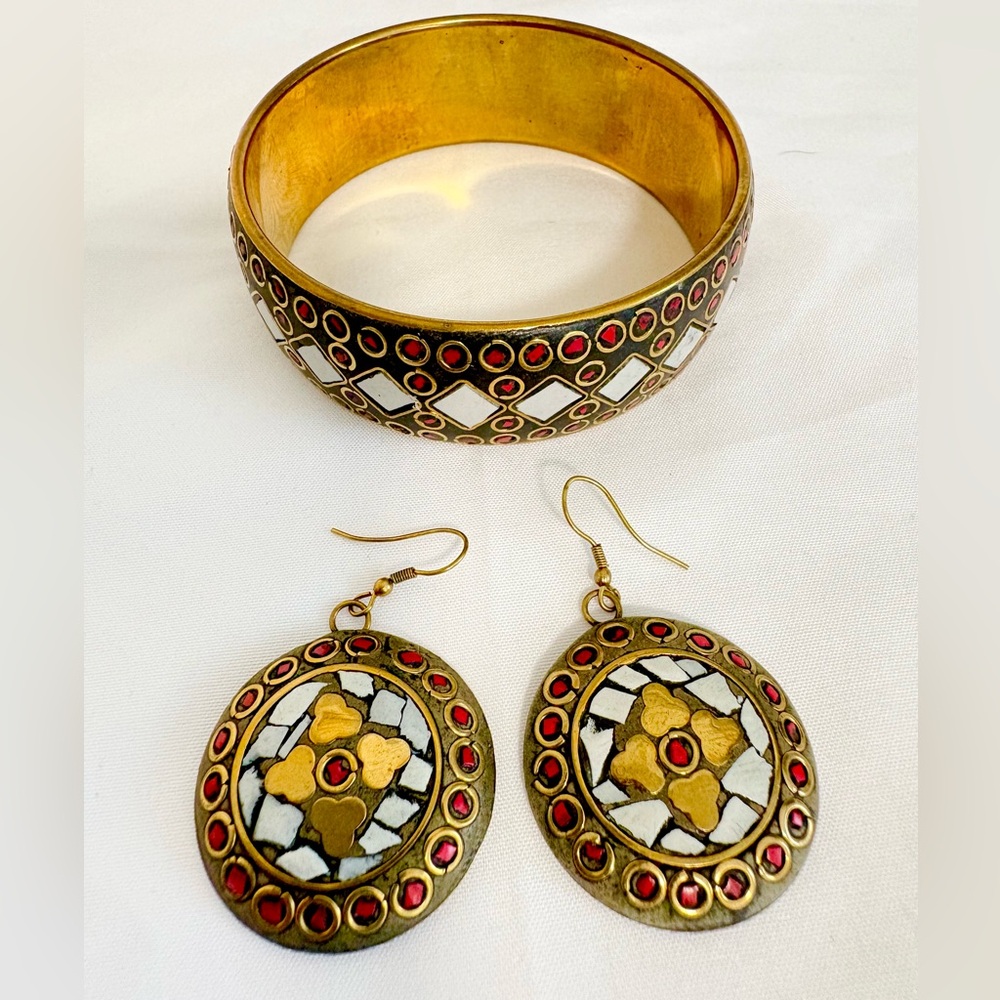 Multi color Bangle and Earring Set